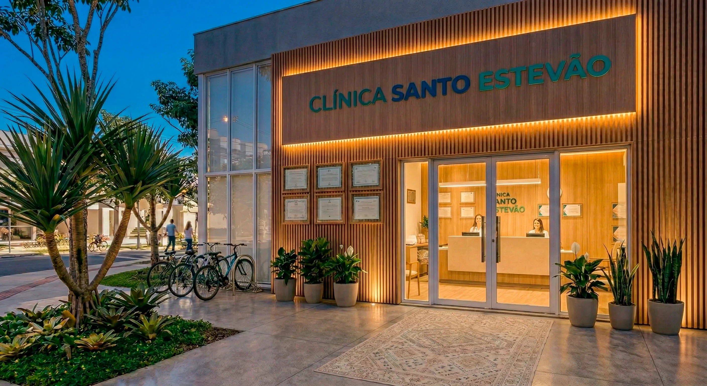 Clínica Santo Estevão - Faixada Noturna